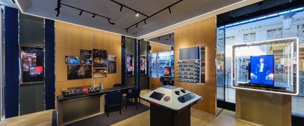 TAG Heuer Boutique U119 Bluewater Shopping Centre DA9 9SS Greenhithe