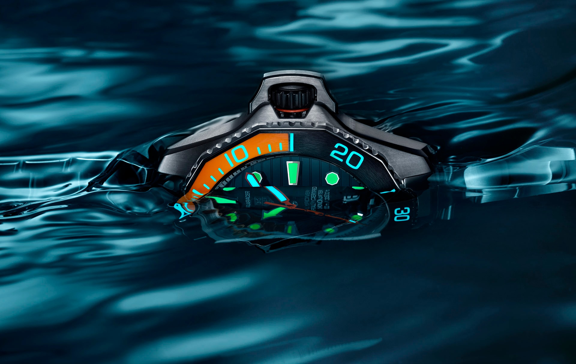 article on the TAG heuer Aquaracer professional 1000 superdiver