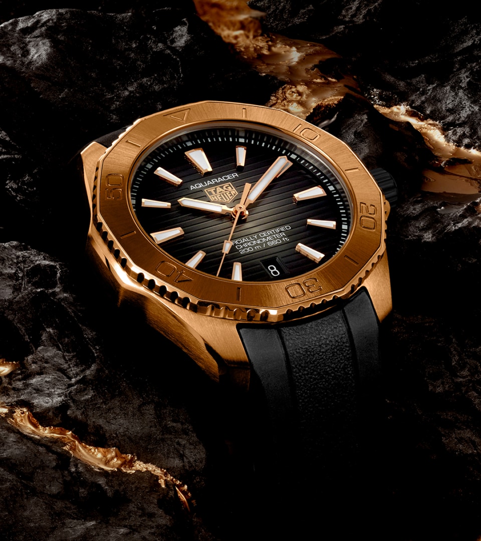 TAG Heuer® Aquaracer Professional 200 Collection | 200m Outdoor TAG Heuer® Aquaracer Professional 200 Collection | 200m Outdoor