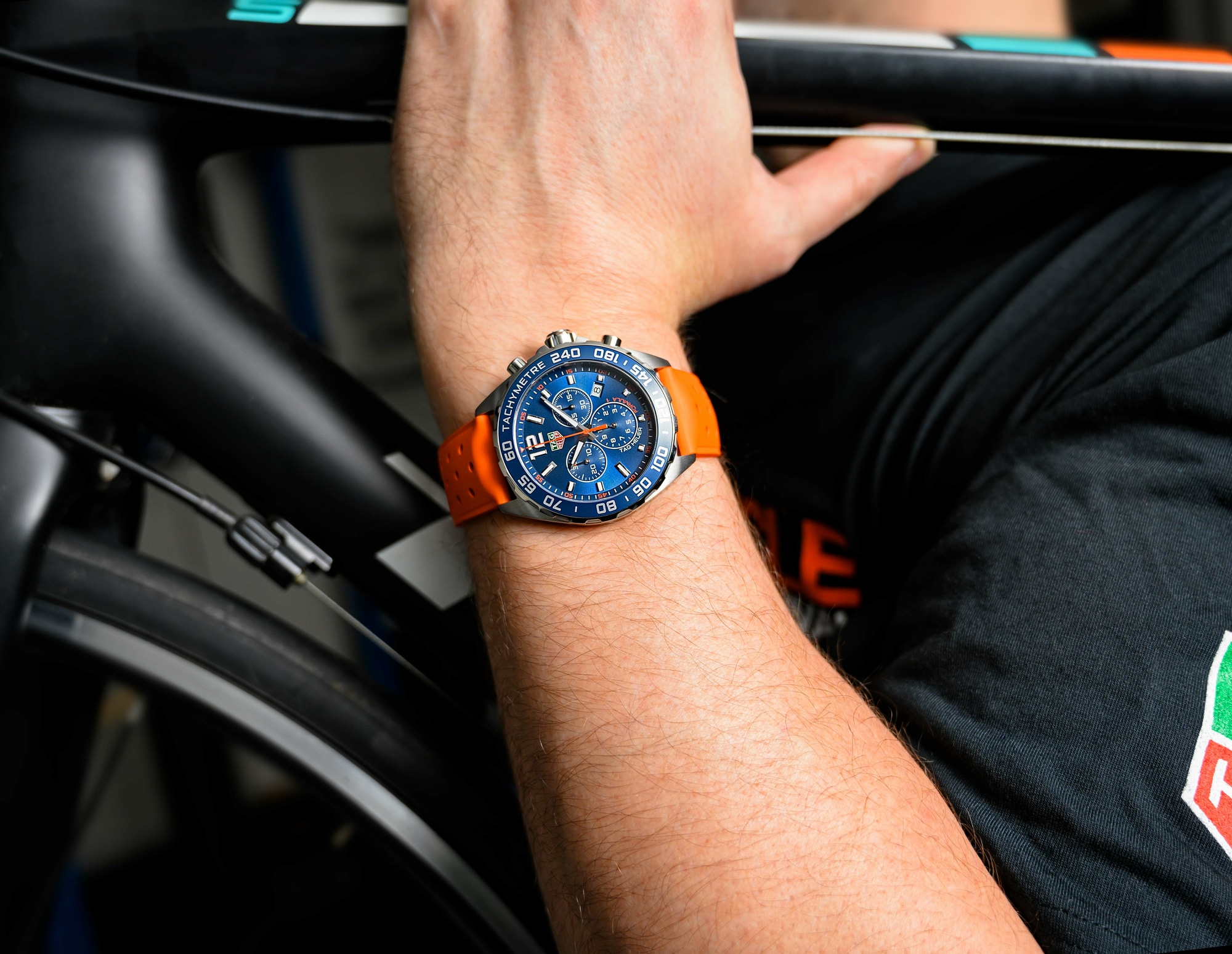 A VIBRANT NEW TAG HEUER FORMULA 1 CHRONOGRAPH