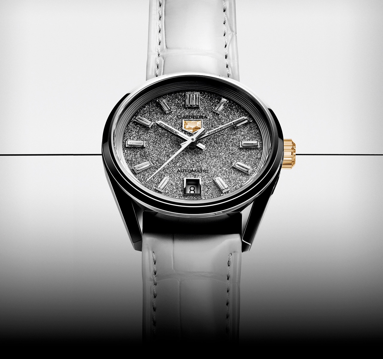 泰格豪雅卡莱拉系列日历型Plasma先锋钻石腕表