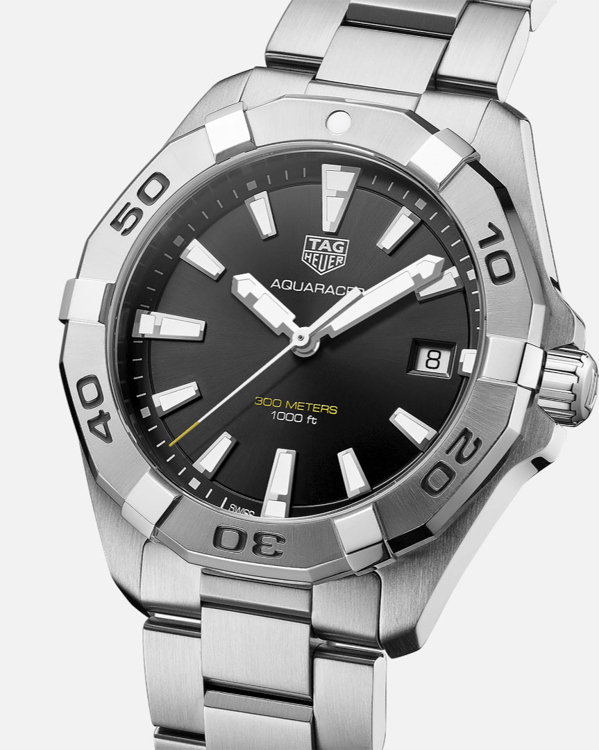 TAG Heuer Aquaracer Quartz Mens Black Steel Watch v2