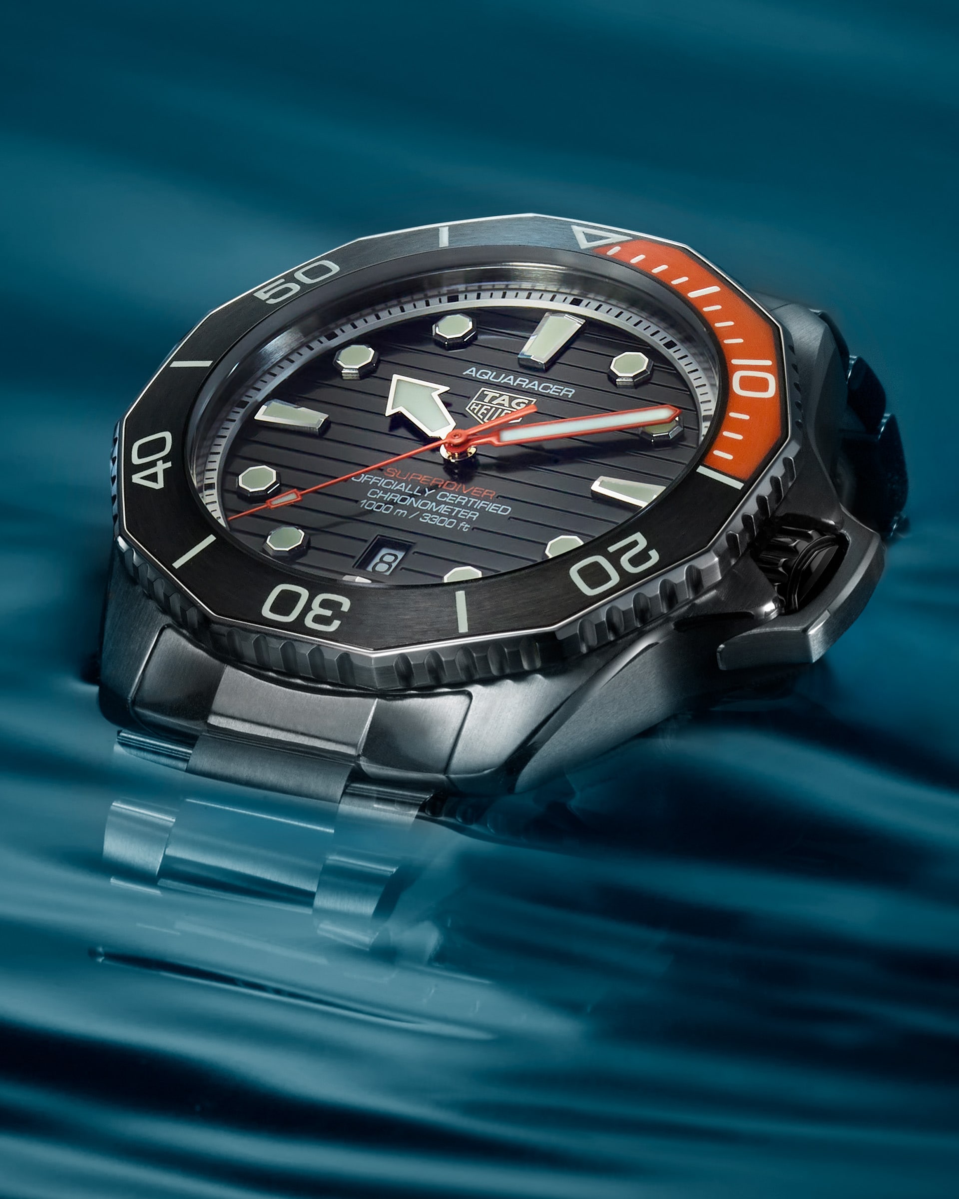image of the TAG Heuer Aquaracer Professional 1000 in the water