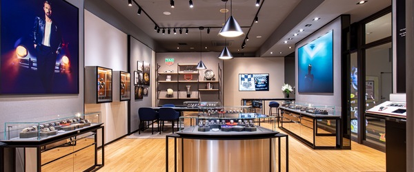 TAG Heuer Boutique 桑名市長島町浦安368 511-1135 三重県