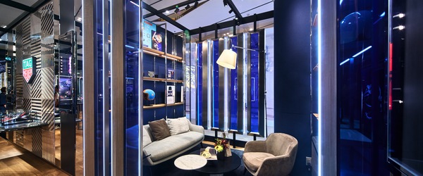 TAG Heuer Boutique Siam Paragon Shopping Center, Rama I Road Bangkok