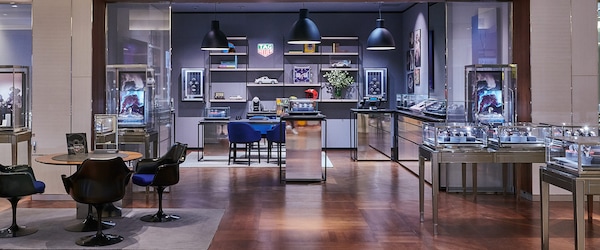 TAG Heuer Boutique 24 Rue de Sèvres Paris