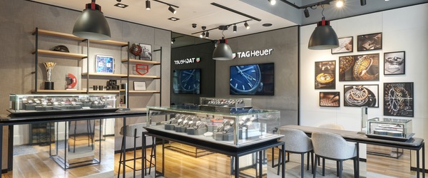 TAG Heuer Boutique Unit 25C, Bicester Village OX26 6WD Bicester