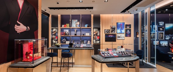 TAG Heuer Boutique 世纪大道 8 号上海国金中心D 座 上海