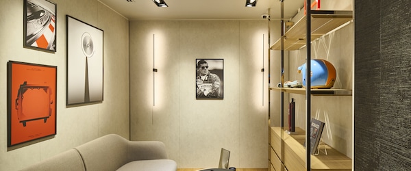 TAG Heuer Boutique 南池袋 １丁目-２８-1 5F 171-8569 豊島区