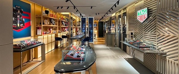 TAG Heuer Boutique 6-chōme-7-16 Ginza 104-0061 東京都