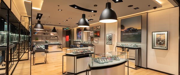 TAG Heuer Boutique 98-100 High Street GU1 3HE Guildford