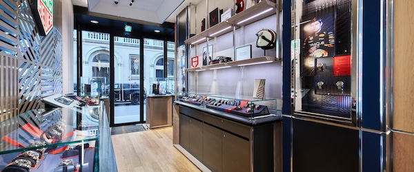 TAG Heuer Boutique Via Montenapoleone, 25 Milano