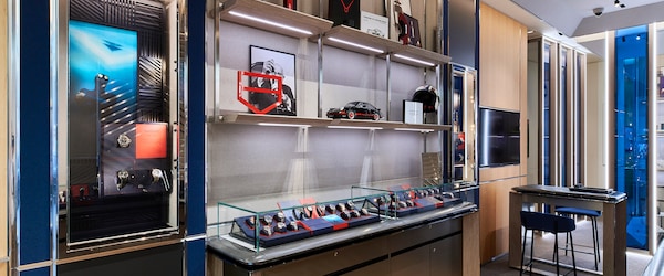 TAG Heuer Boutique Via Montenapoleone, 25 Milano