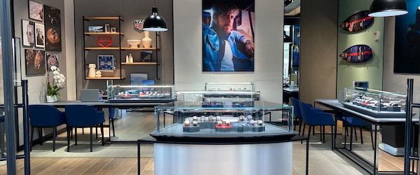 TAG Heuer Boutique 1450 Ala Moana Blvd Honolulu
