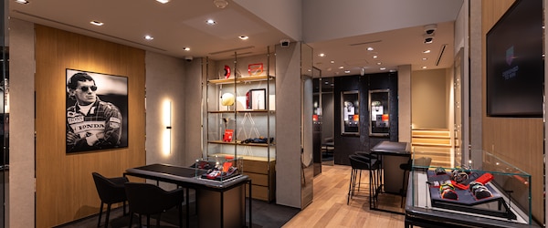TAG Heuer Boutique 広島市中区本通1-8 730-0035 広島県