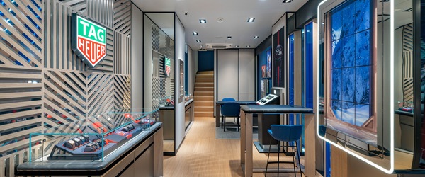 TAG Heuer Boutique 大阪市中央区心斎橋筋1-5-15 542-0085