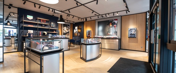 TAG Heuer Boutique Unit 151 Cheshire Oaks Outlet CH65 9JJ Chester