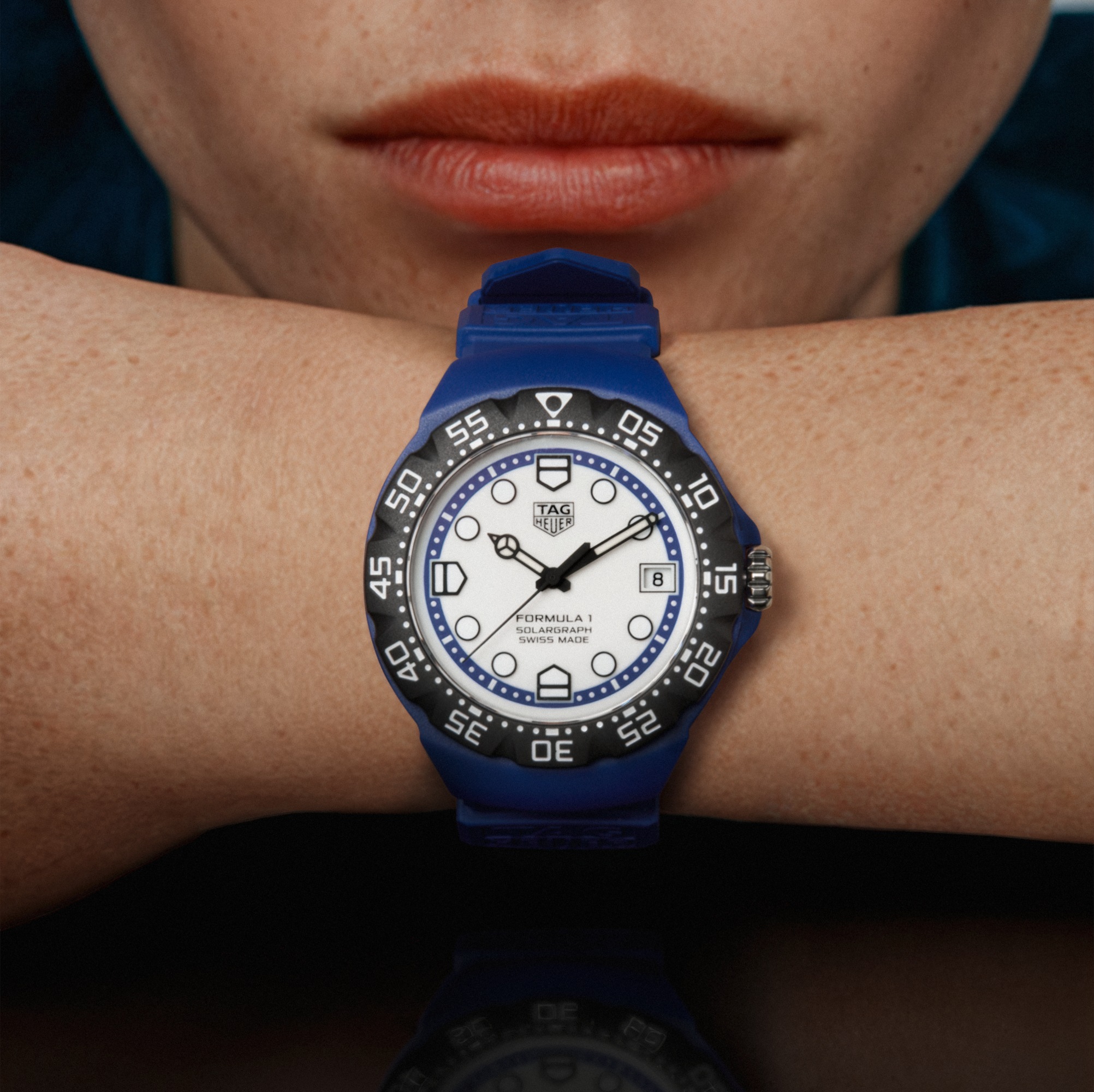 タグホイヤー TAG HEUER フォーミュラ1 プロフェッショナル　ブルー タグ ホイヤー フォーミュラ 1 | ウォッチのコレクション | タグ