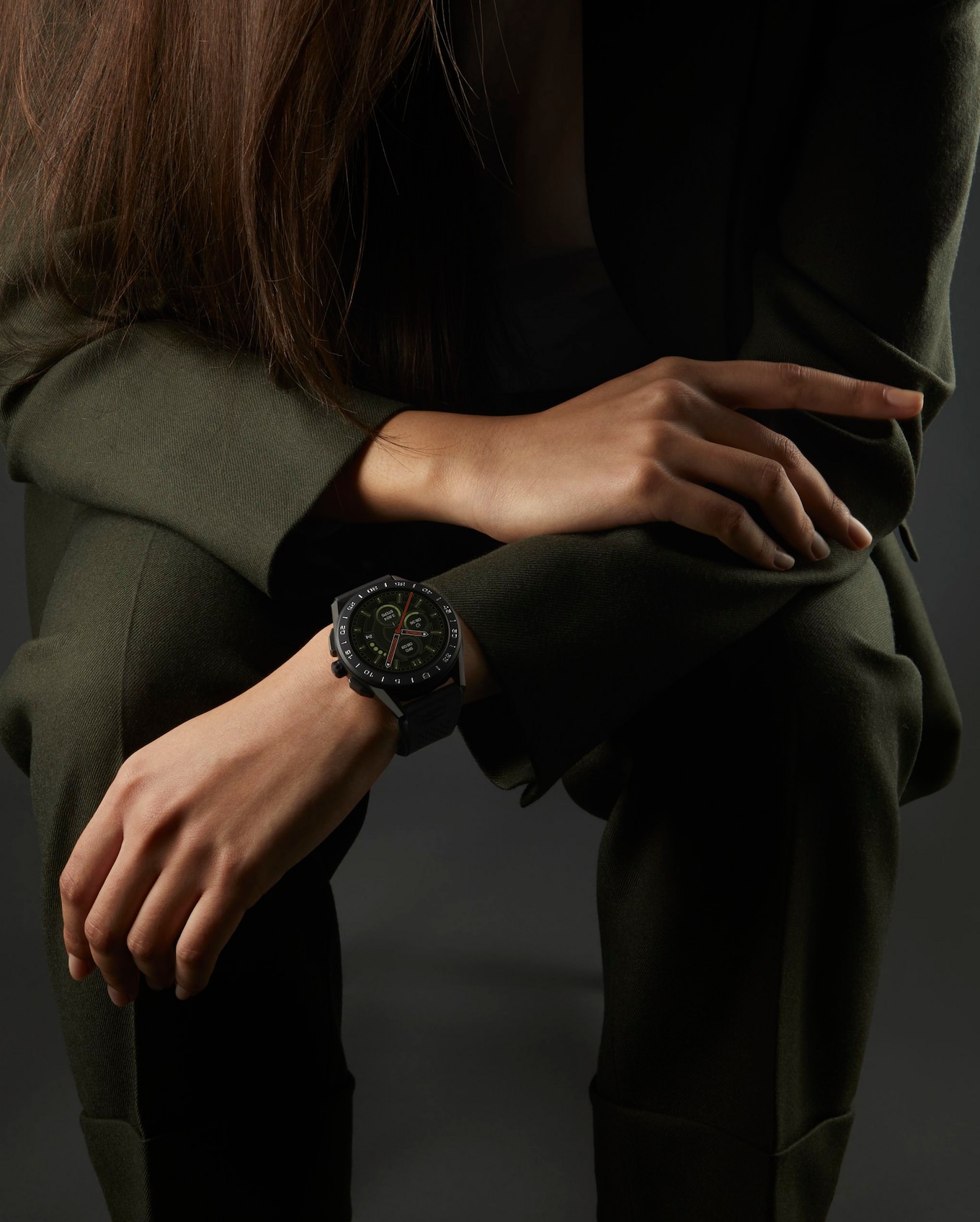 レア限定 タグホイヤー コネクテッド E3 ブライトブラック 革ベルト